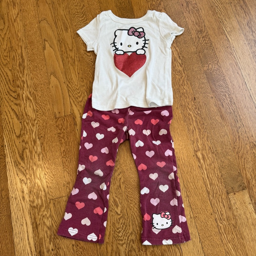4/$20 Hello Kitty Heart Set for Kids - White and Pink Sz 3T in PLAY condition
